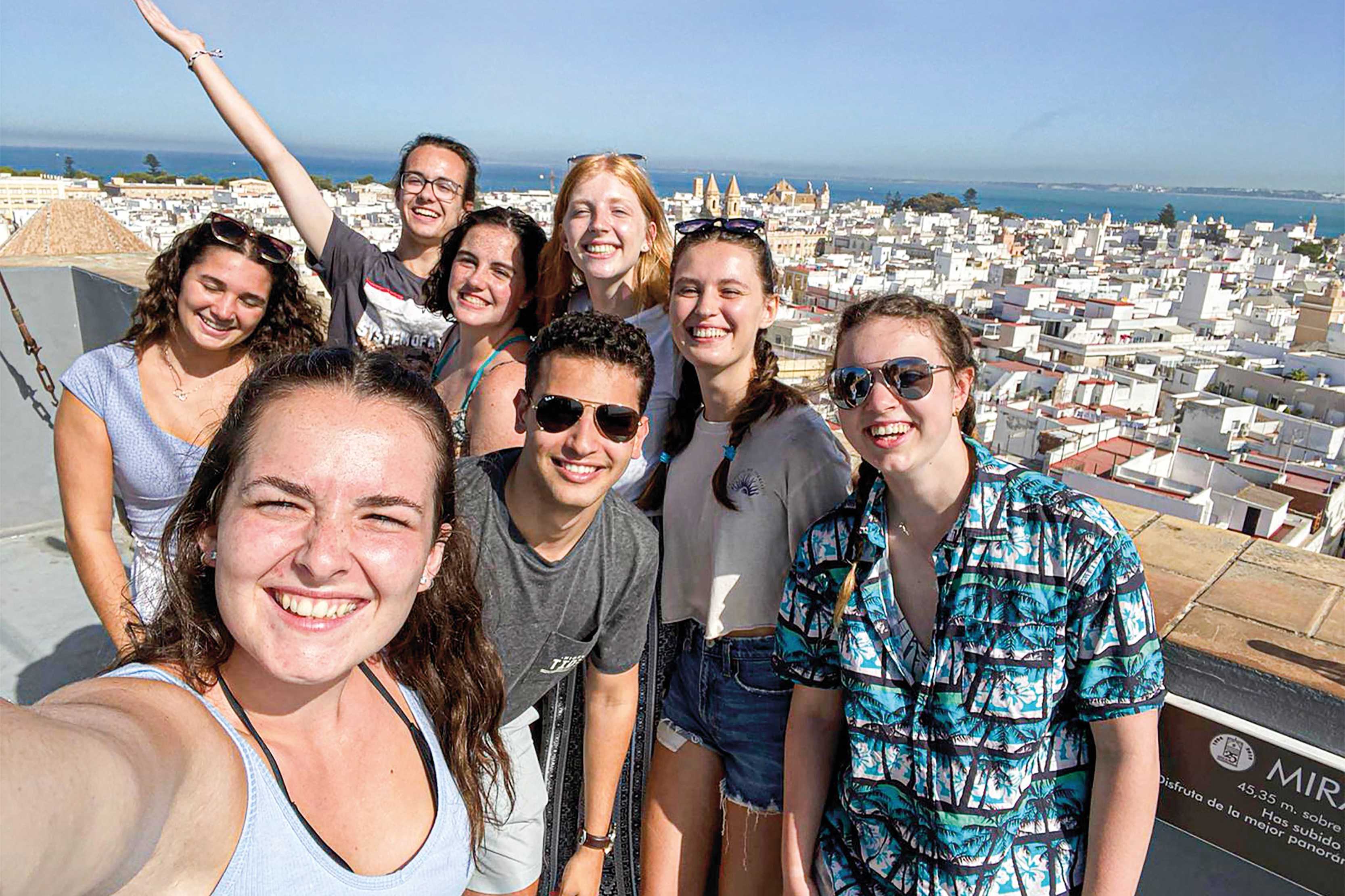 Étudiants du Cégep de Lévis en voyage.