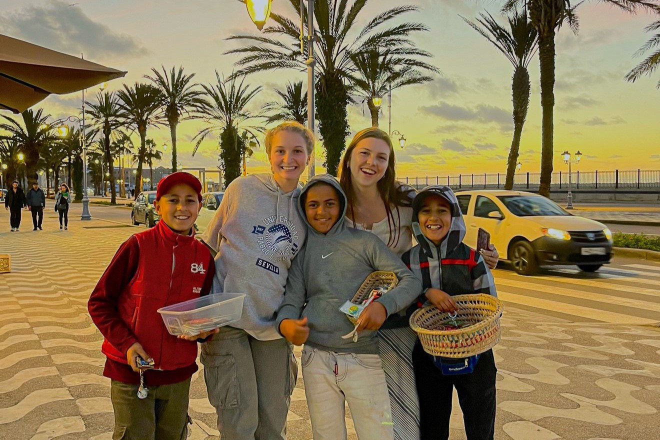 voyage étudiantes et locaux