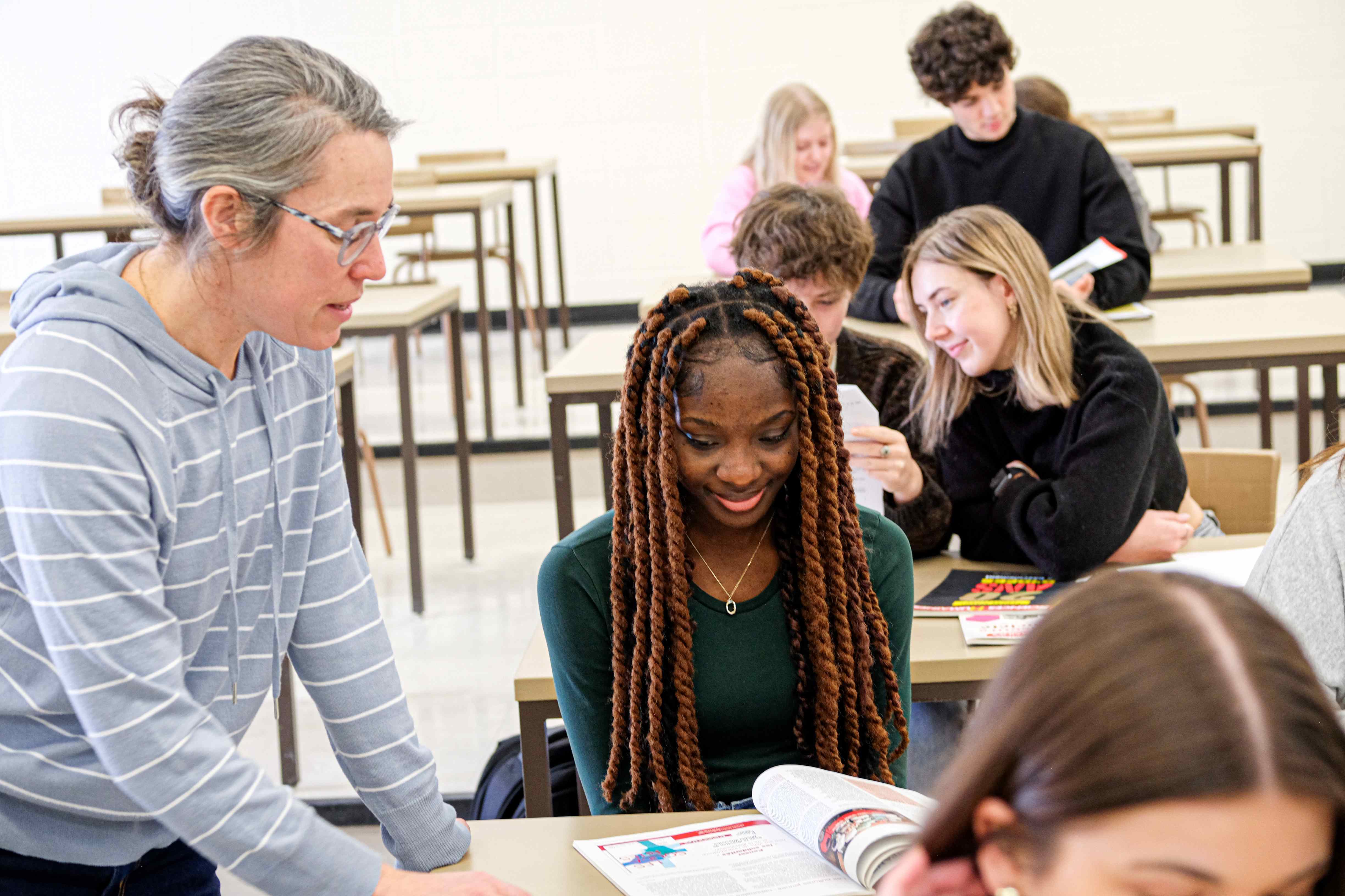 vie-politique-salle-conférence-étudiants-2